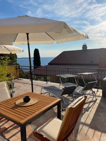 Apartments Cliff Piran Luaran gambar